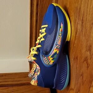 Nike Zoom Freak 4 Big Kids. Royal blue/ yellow, Kaleidoscope Athletic Shoes 6Y